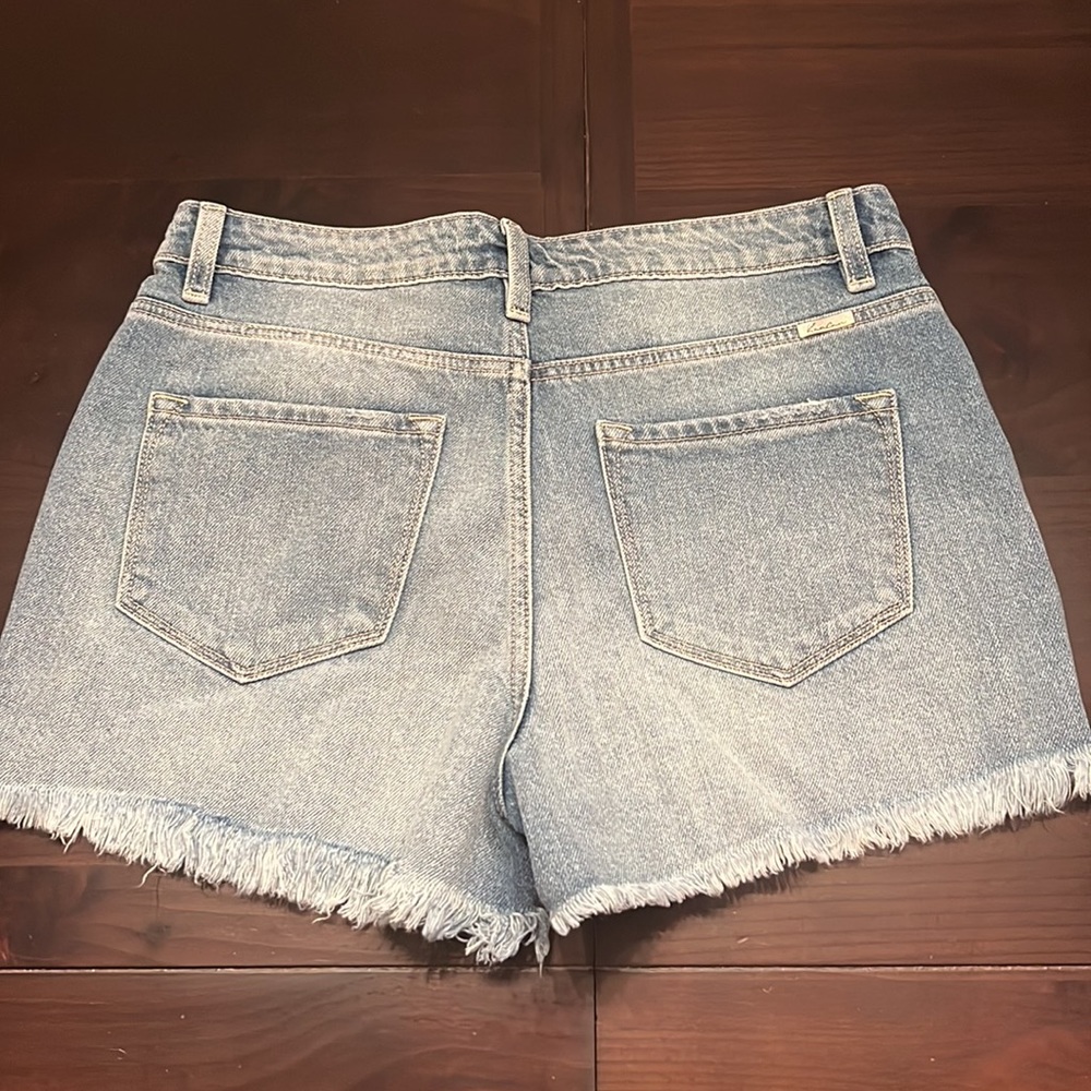 Jean Short - Picture 3 of 3